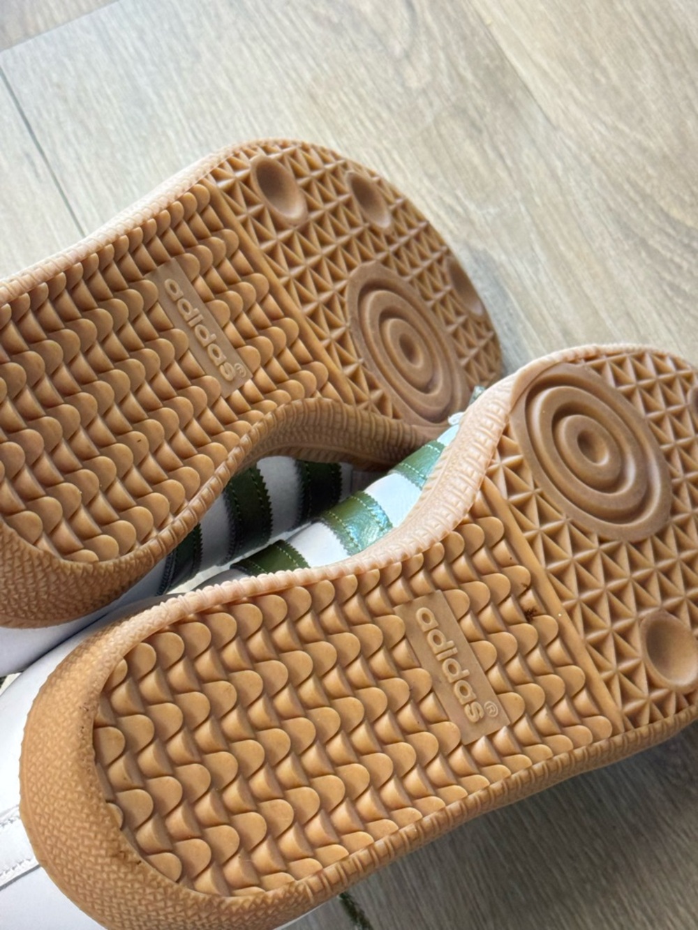 adidas White and Green Samba Sneakers with Gum Sole - Picture 4 of 5